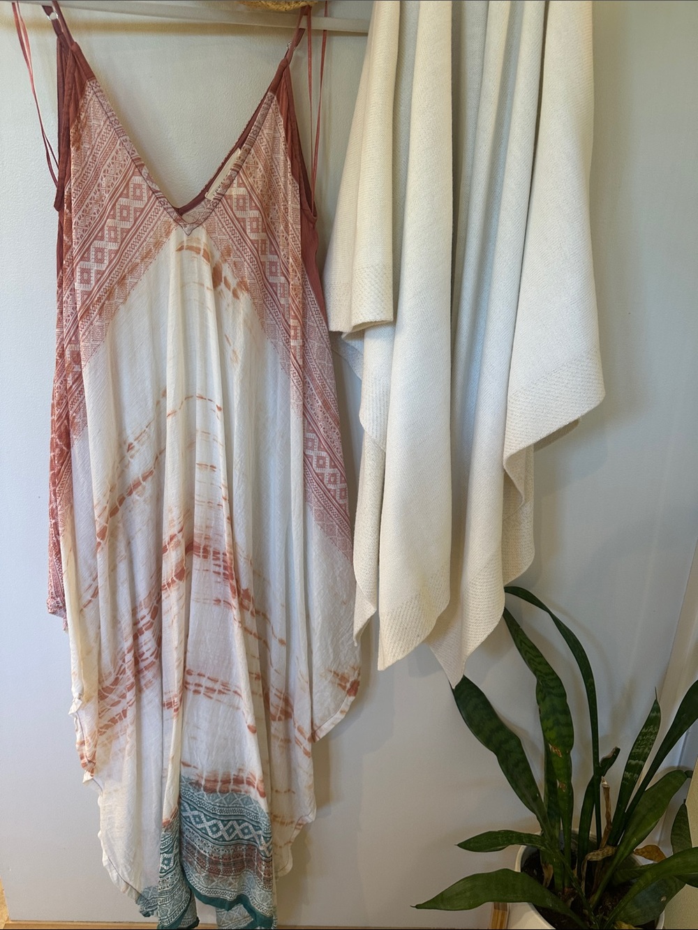Bohemian Tie-Dye Spaghetti Strap Women's Top in Cream and Rust